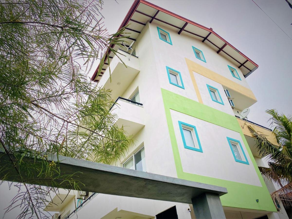 Srimadis Villa Near Airport - Negombo Ngoại thất bức ảnh