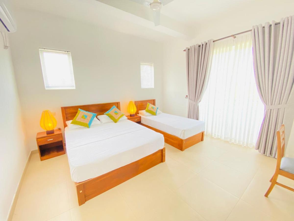 Srimadis Villa Near Airport - Negombo Ngoại thất bức ảnh